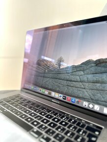 Predám MacBook PRO 2019 15”, 16GB/256GB,I.CORE i7, TOP - 2