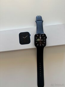 Apple Watch series 7 45mm modré - 2