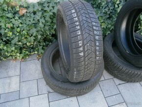 Predám 4x zimné pneu Pirelli 2x 235/55 R19  a 2x  255/50 R19 - 2