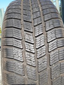 Predam zimne pneu 205/60 R15 + disky - 2