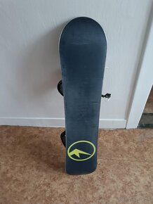 Predám snowboard komplet - 2