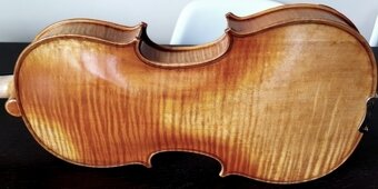 husle 4/4 model Stradivari ( gold-orange oil) - 2