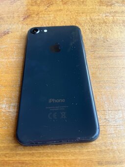 iPhone 8 , 64GB - 2