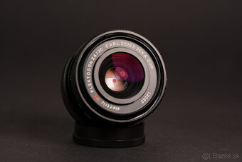 Carl Zeiss Flektogon MC 2.4/35mm - 2