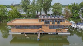 Houseboat vo Vločom hrdle: Vaša oáza pokoja na vode s oficiá - 2