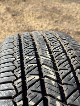 235/65 r17 gumy - 2