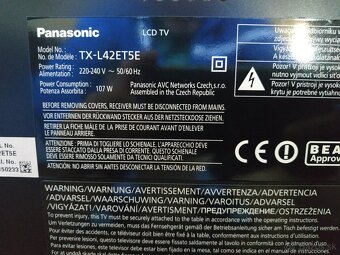 107cm Panasonic TX-L42ET5E - 2