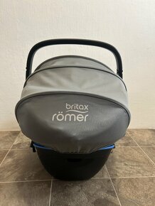 Vajíčko/ autosedačka zn. Britax Römer BABY-SAFE 2 i-SIZE - 2