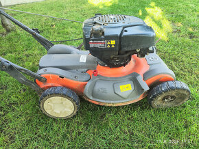 Benzínová kosačka Husqarna R152SV pohon Briggs & Stratton - 2