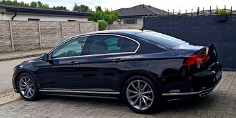 Predám Volkswagen passat b8 3×R line 2,0 tdi automat 7 - 2