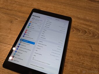 Apple iPad 9 generácie S úložiskom 64GB Zadná strana má znám - 2