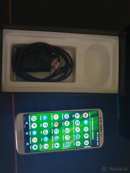 Predam Motorola Moto G6 Play 32GB - Zlatá - 2