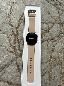 Samsung Galaxy Watch 4 40 mm ružovo-zlaté - 2