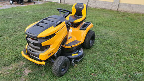 Záhradný traktor s bočným vyhadzovaním Cub Cadet XT2 PS107 - 2