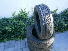 Predám 4x zimné pneu Firestone 205/65 R16C 107/105T - 2