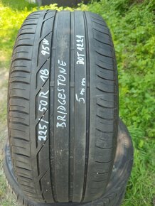 225/50R18 Bridgestone Turanza T001 - 2