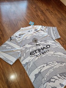 Manchester City Year of the dragon jersey - 2