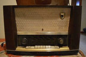 predam krasne starozitne gramoradio PHILIPS - 2