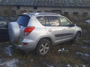 Toyota RAV4 4 - 2