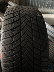 Pneumatiky 255/40 r18 - 2