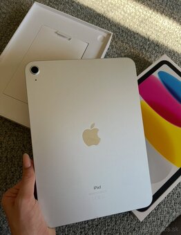 iPad 10.9 WiFi 64gb nový + klávesnica - 2