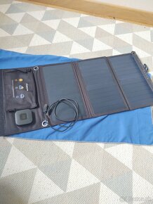 Solárna nabíjačka na mobil a tablet - 2