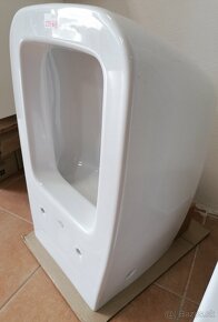 Závesné WC hranaté - 2