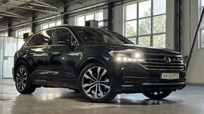 Volkswagen Touareg 3.0 V6 TDI 286k R-Line 4Motion Tiptronic - 2