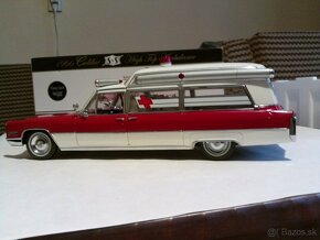 Predam Cadillac High Top Ambulance 1966 1:18 - 2