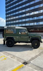 Land Rover Defender 90 - 2