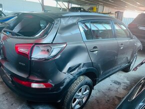 KIA Sportage 1.7 CRDi 2x4 havarované - 2