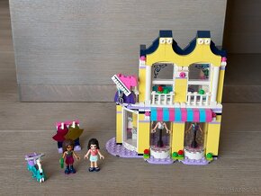 41427 LEGO Friends Ema a jej obchod s oblečením - 2