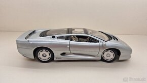 1:18 JAGUAR XJ220 - 2