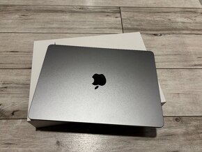 Predám Apple MacBook Air M2 8GB/256GB BAT100% - 2