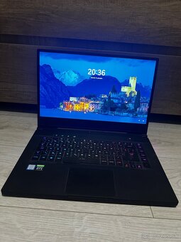 Asus ROG Zephyrus S GX502 - 2