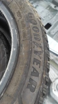 Goodyear 205/55R16 Zimné - 2