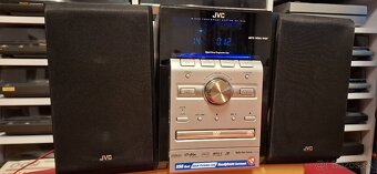 Predám mikrosystém s DVD JVC UX-G68 - 2