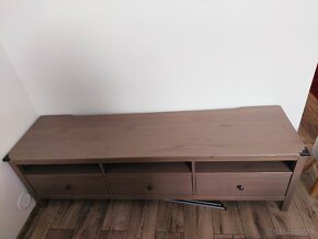 Ikea Hemnes tv stolík - 2