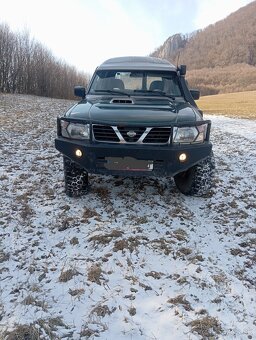 Predám Nissan patrol y61 - 2