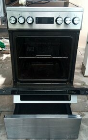 nerezovy sklokeramicky sporak BEKO na 230V aj 400V - 2