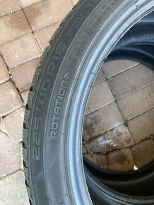 nokian 225/40 r18 - 2