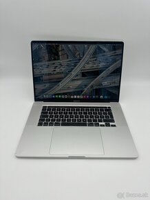 MacBook Pro 16" CTO Silver i9/32GB/500GB - 2