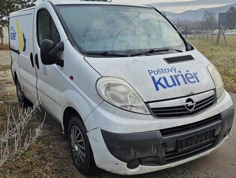 Rozpredám opel vivaro 2.0 diesel 84kw - 2