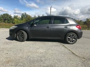 Toyota Auris 2,0D-4D,93kW 2008,230000km - 2