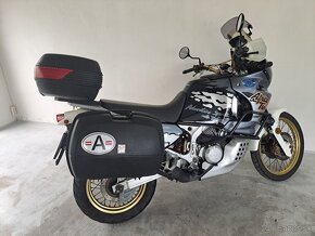 Honda XRV 750 Africa Twin - 2