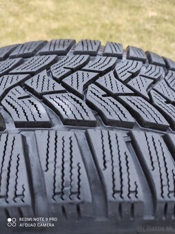 215/60 r16 zimné pneu.8 mm  DOT.4523 - 2