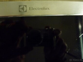 Predám varnú,elektrickú sklokeramickú dosku zn.Electrolux. - 2