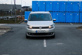 Volkswagen Touran 2.0 TDI Comfortline DSG - 2