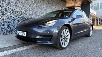 Tesla model 3 Standard Range plus - 2