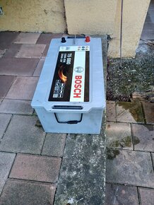 Autobateria Bosch 225 Ah 12 V 1150 A - 2